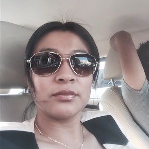 Meet your Posher, Janet